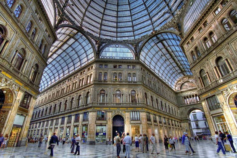 Intérieur de la galerie Umberto I