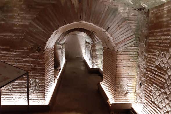 Visite des souterrains de la piazza San Gaetano